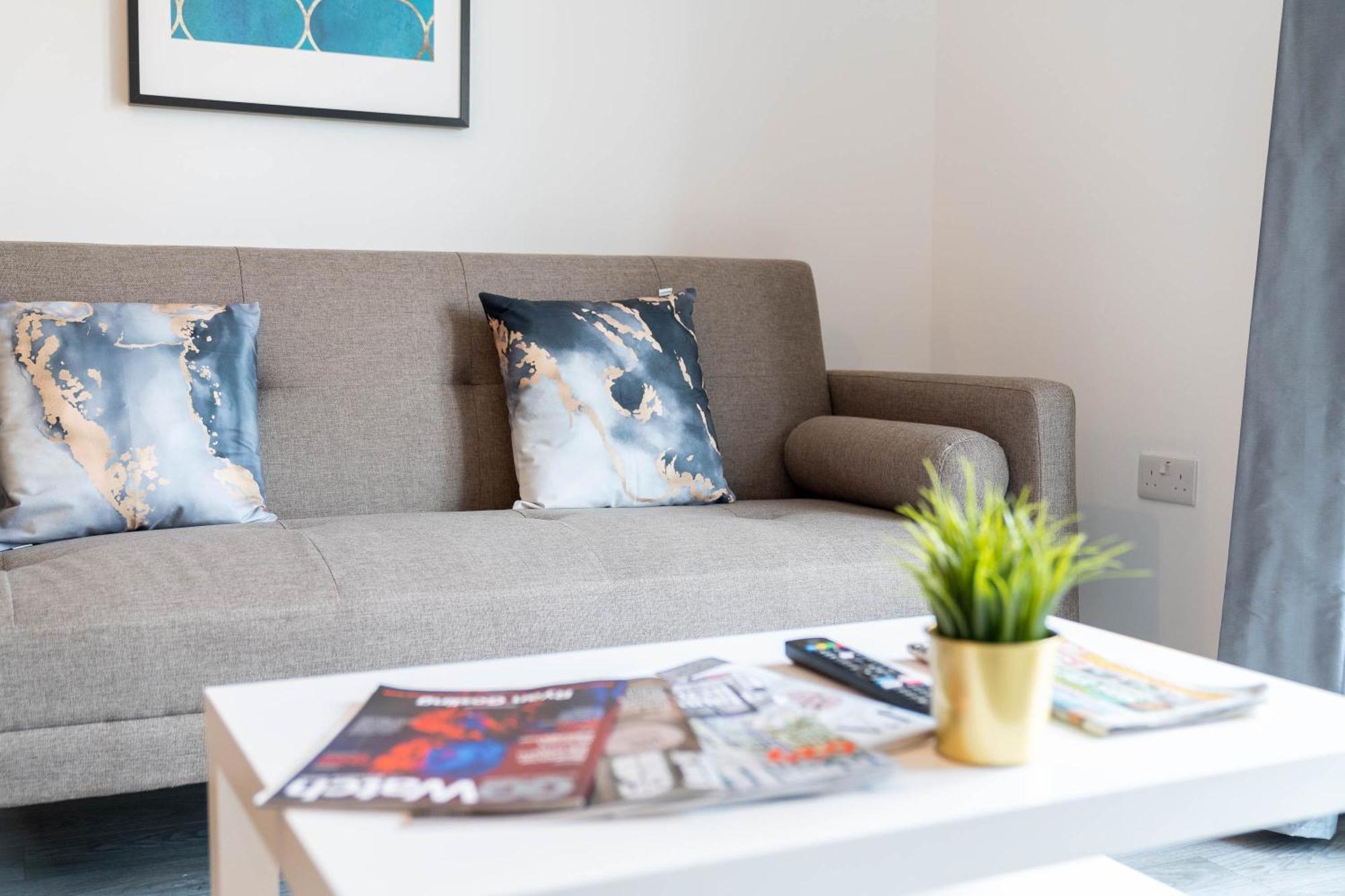 Luxury Apartment - Twin Beds - Selly Oak - Off-Street Parking - Free Netflix & Wifi - Top Rated 9Cc Бірмінгем Екстер'єр фото
