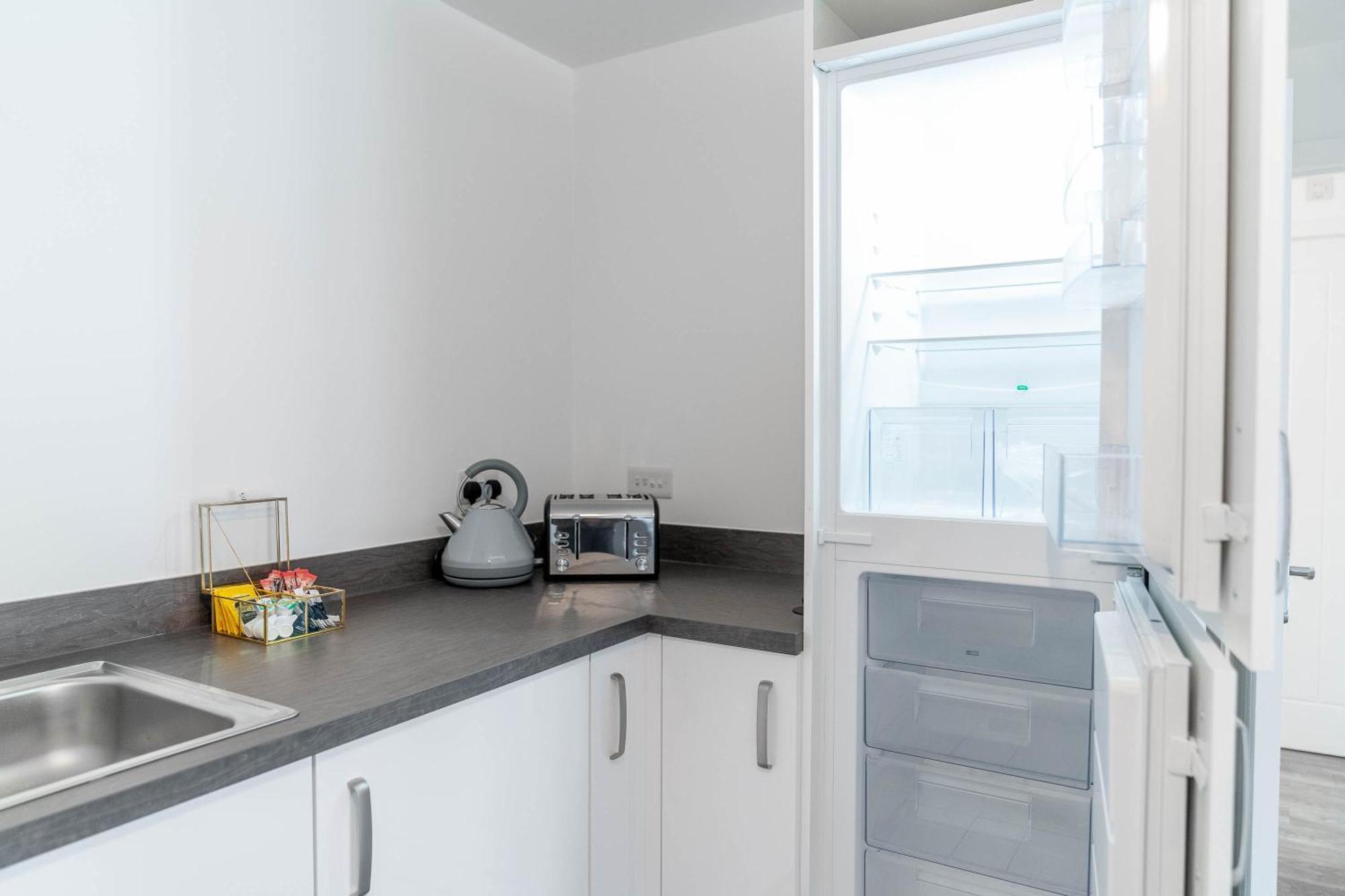 Luxury Apartment - Twin Beds - Selly Oak - Off-Street Parking - Free Netflix & Wifi - Top Rated 9Cc Бірмінгем Екстер'єр фото